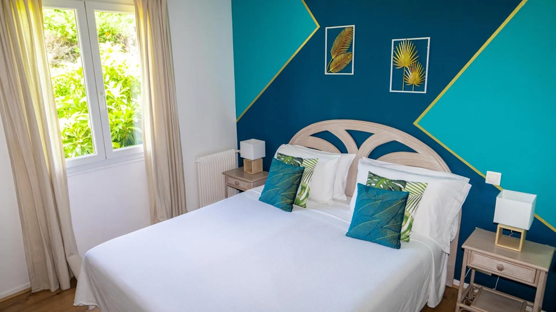 Hotel Les Oliviers Draguignan 2*,  Frankrijk