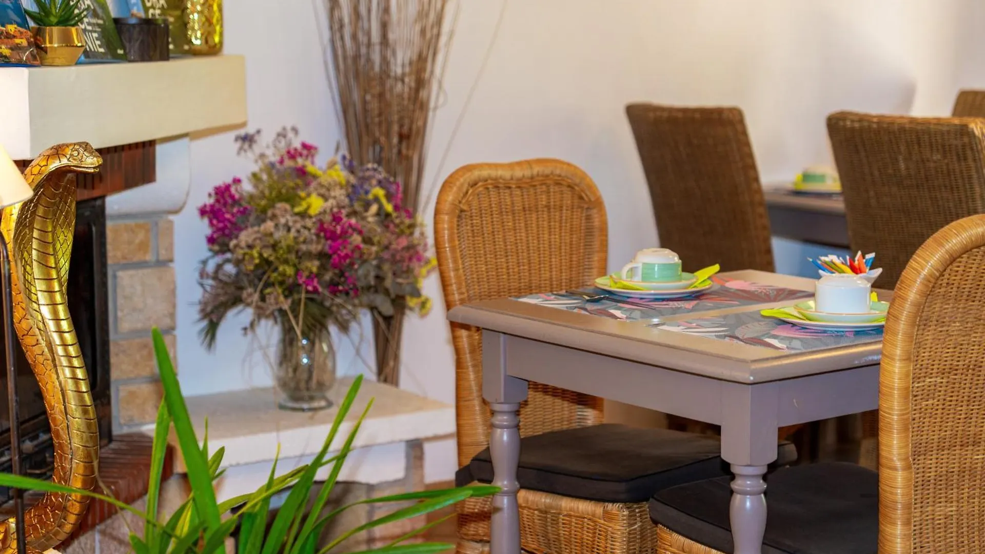 Hotel Les Oliviers Draguignan 2*,  France